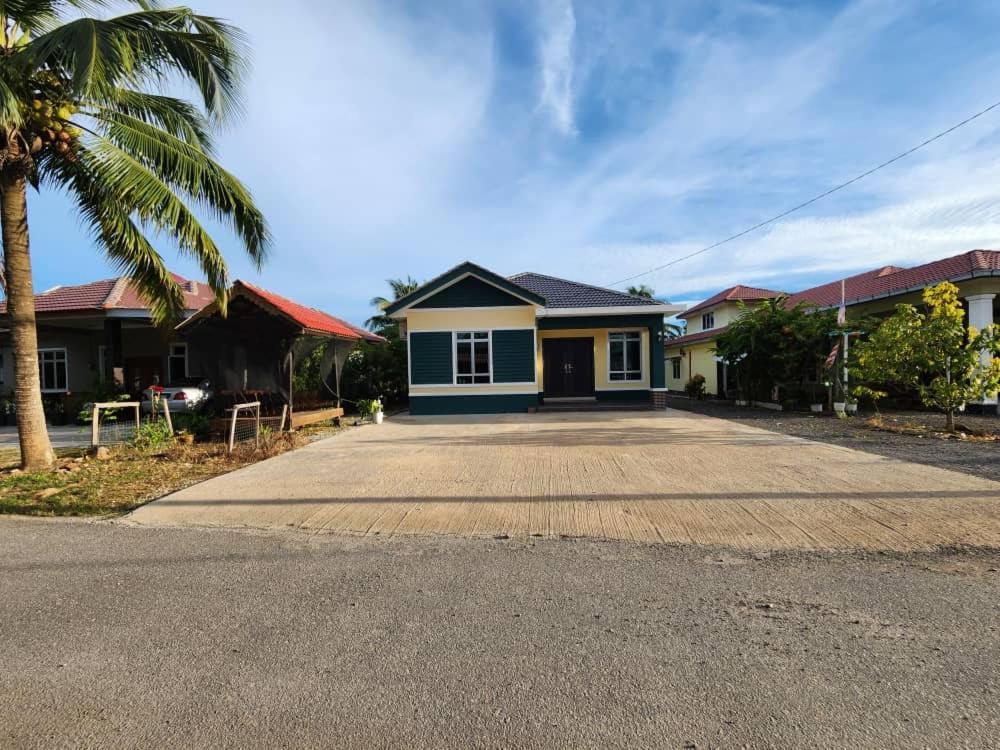 Holiday home D'kampung